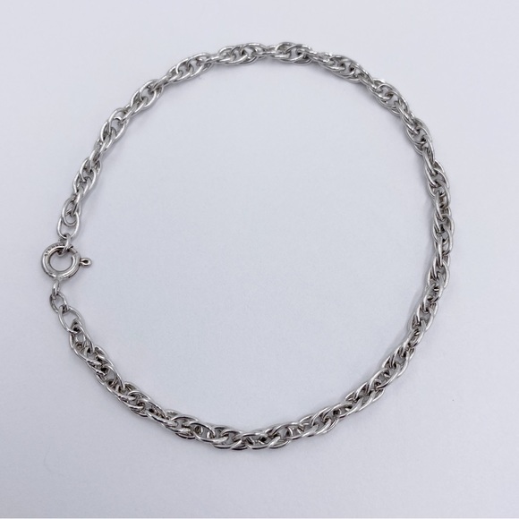 Vintage Sterling Silver Dainty Bracelet - Picture 7 of 7